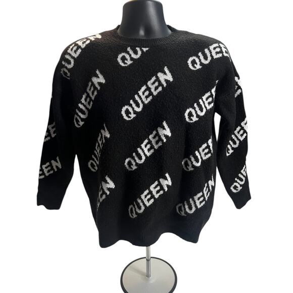 Forever 21 QUEEN Black Sweater Woman’s Medium | Soft Knit Pullover Crewneck - Picture 1 of 14